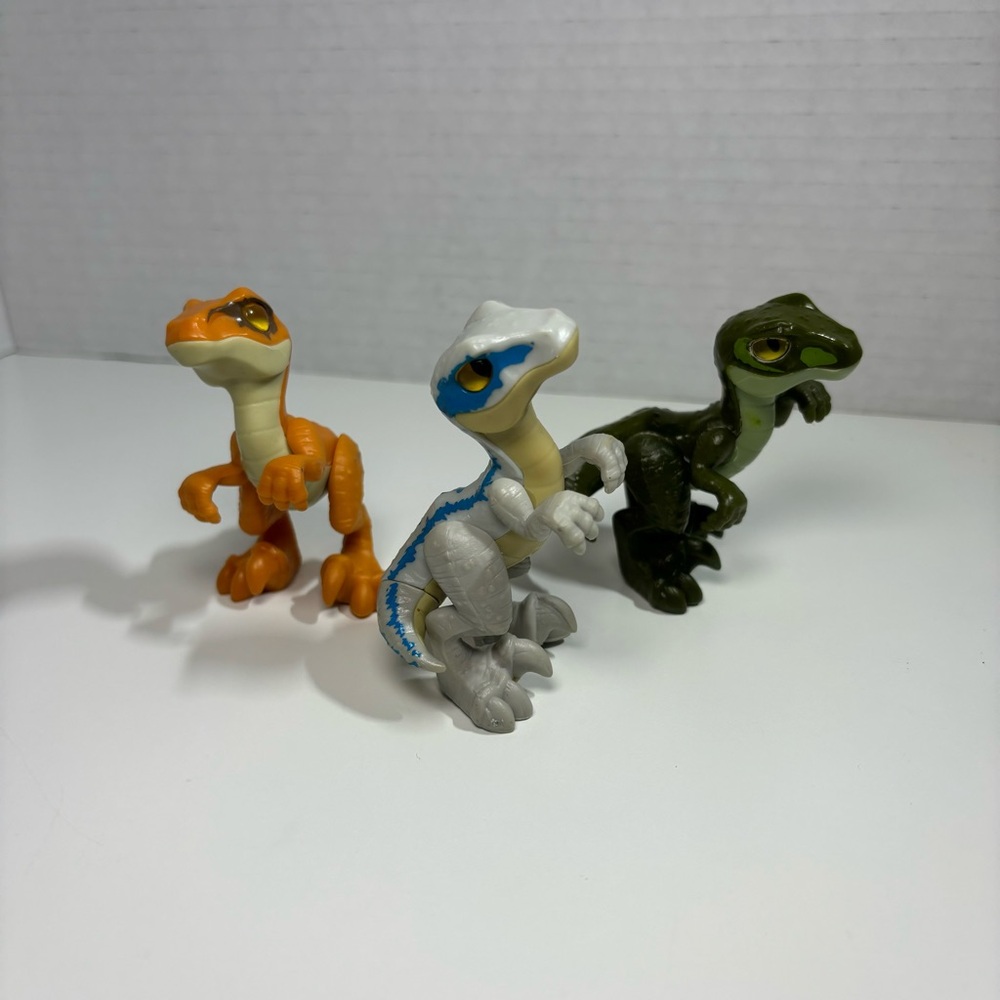 Jurassic World velociraptor‎ figures lot of 3